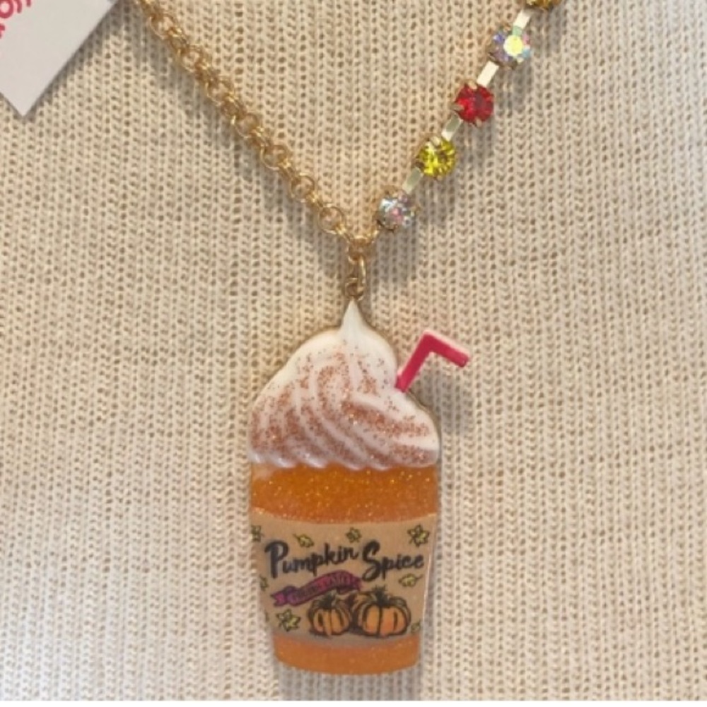 NWT Betsey Johnson pumpkin spice latte necklace